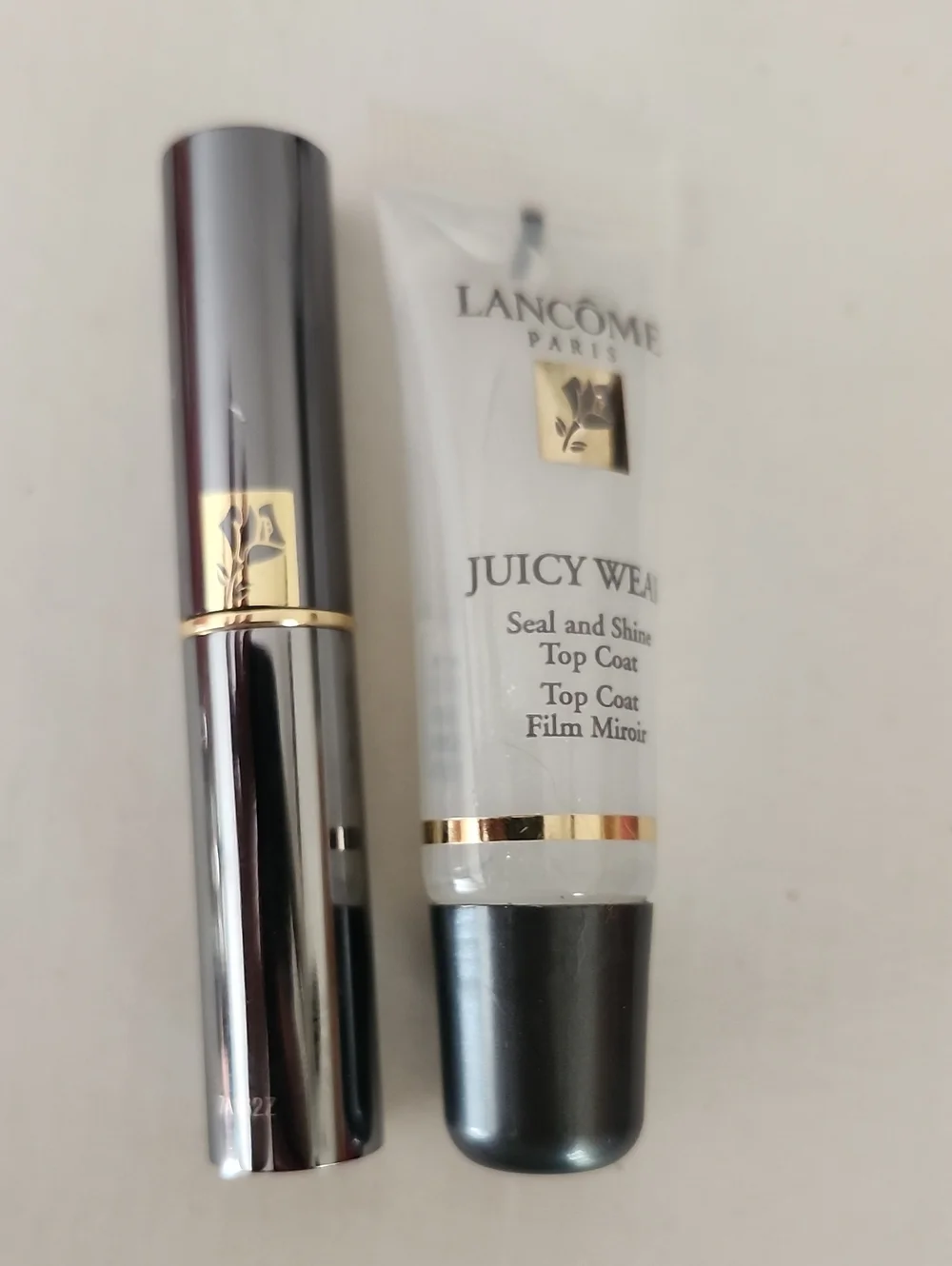 Lancome Juicy Wear Ultra Lasting Full Colour & Shine Lip Duo- Candy Apple